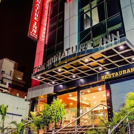 The Signature Inn Бангалор Экстерьер фото