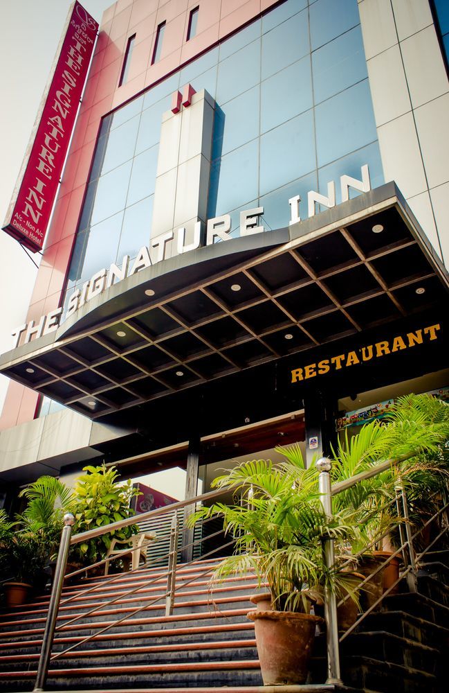 The Signature Inn Бангалор Экстерьер фото