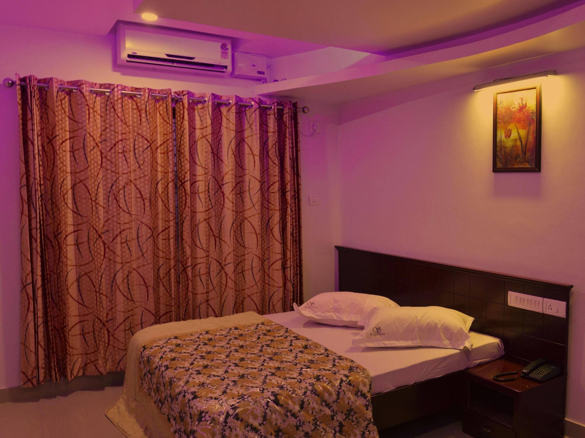 The Signature Inn Бангалор Экстерьер фото